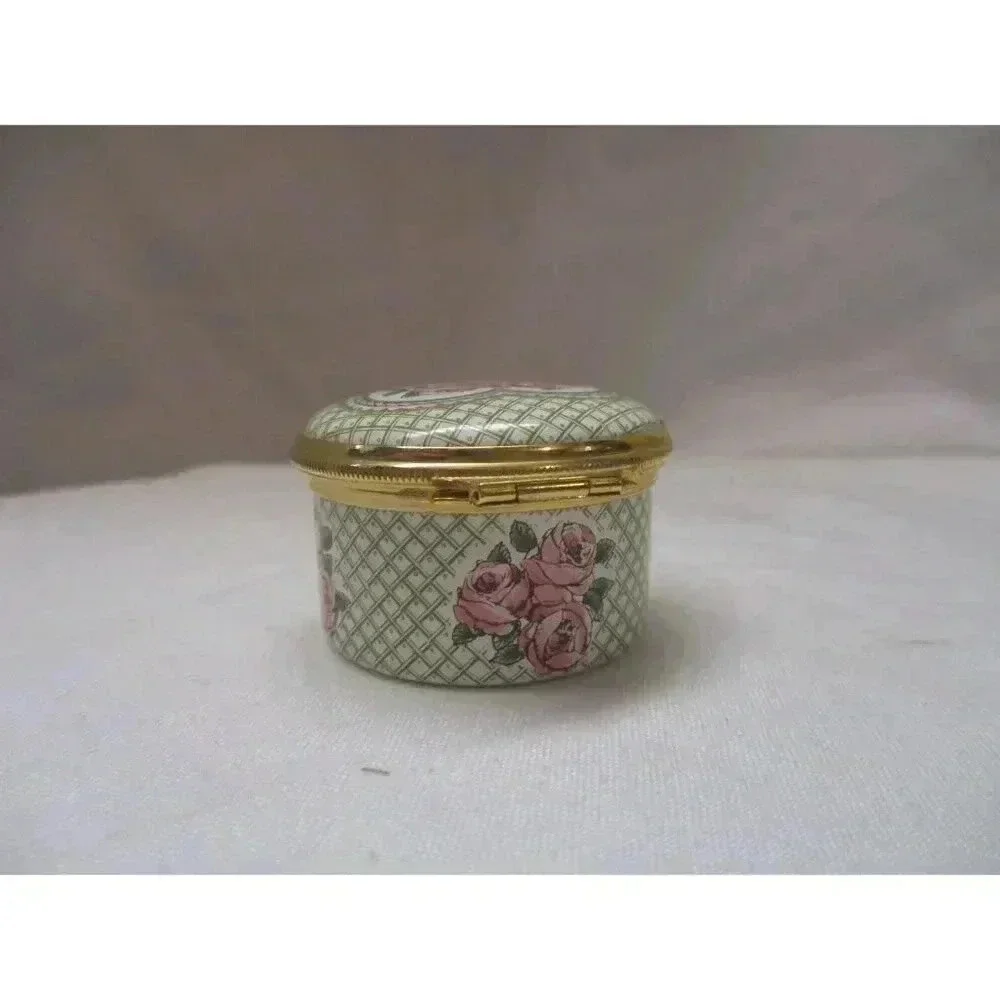 Enamel Box Halcyon Days Valentines Day 1984‎ Jewelry Trinket lovers Mother's day